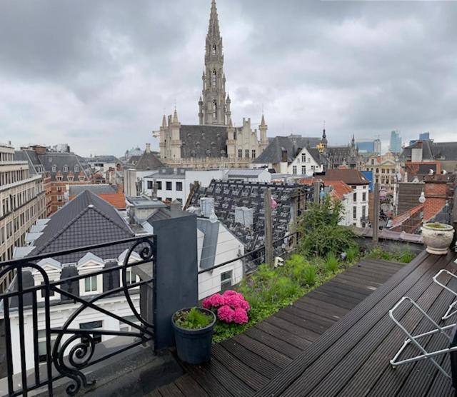 Duplex Dernier Etage Avec Terasse A Deux Pas De La Grand Place Brusel Exteriér fotografie